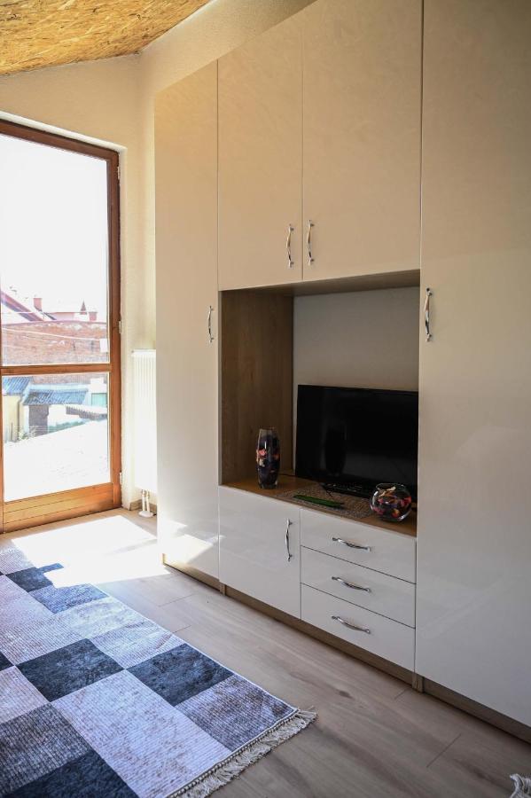 Elem Apartmani Skver Tuzla Exterior photo