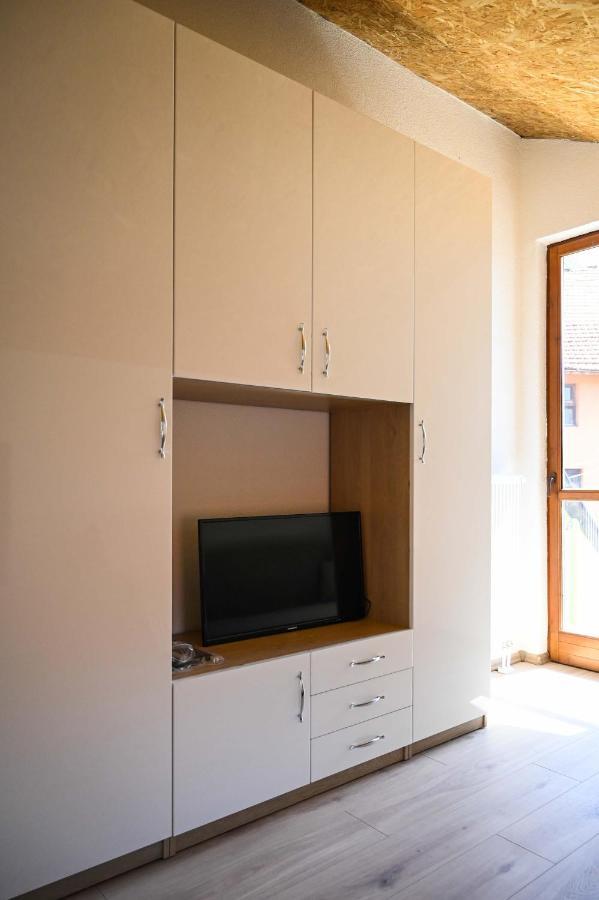 Elem Apartmani Skver Tuzla Exterior photo